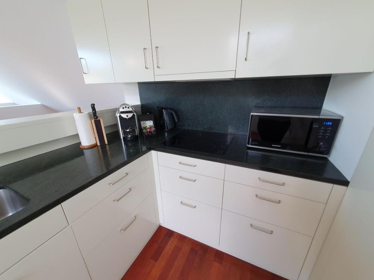 Lucerne Lake View Apartments ห้อง รูปภาพ