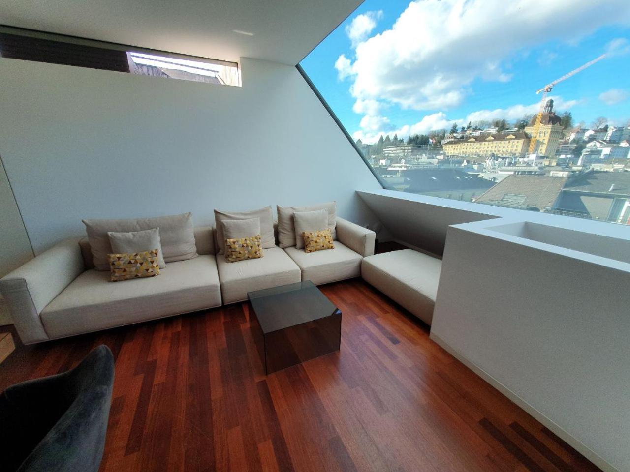 Lucerne Lake View Apartments ห้อง รูปภาพ