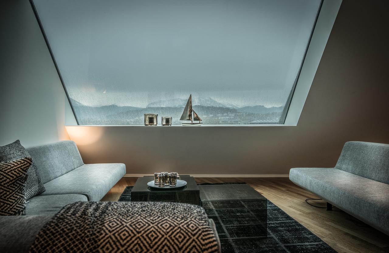 Lucerne Lake View Apartments ภายนอก รูปภาพ